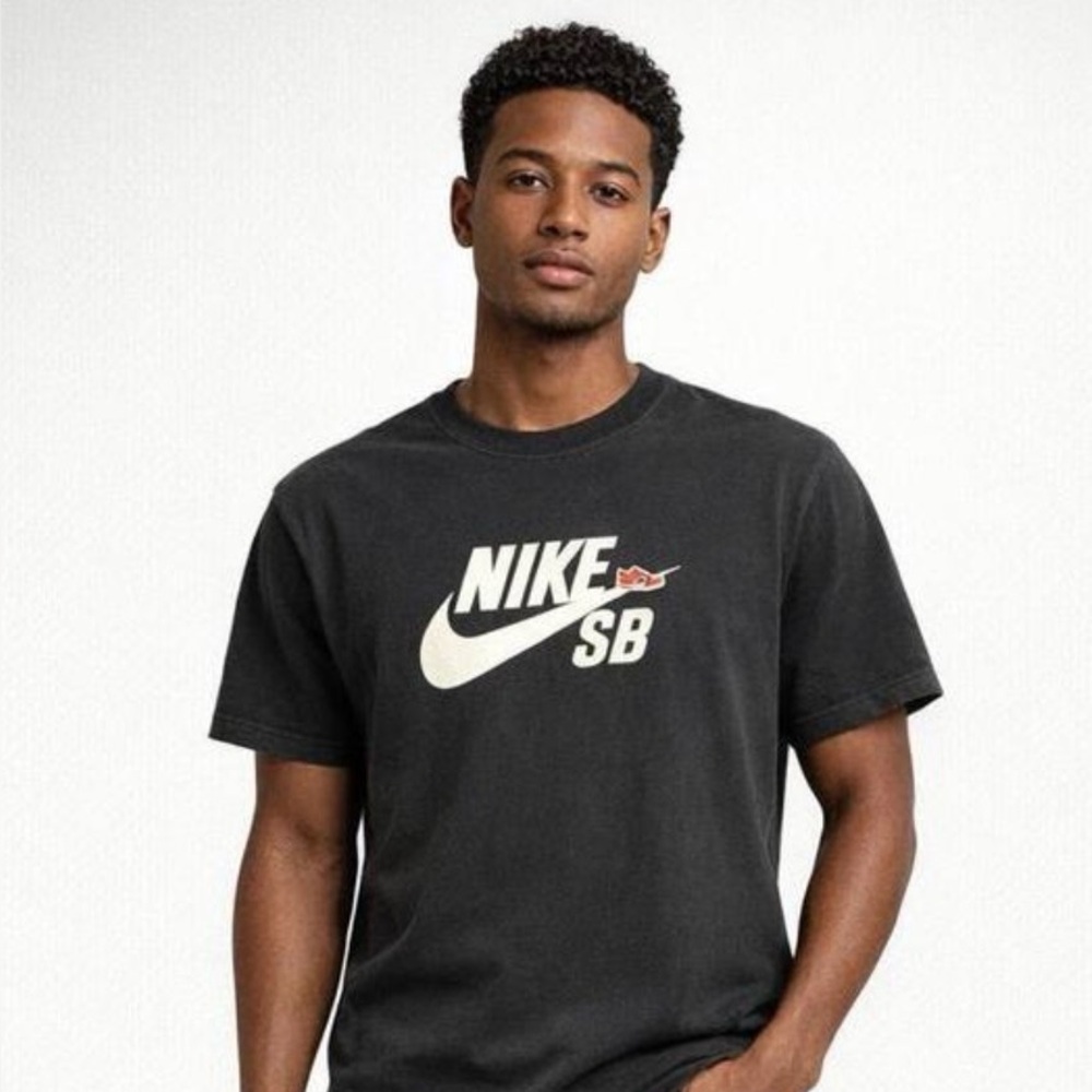 Nike SB Black and White Men's Tee